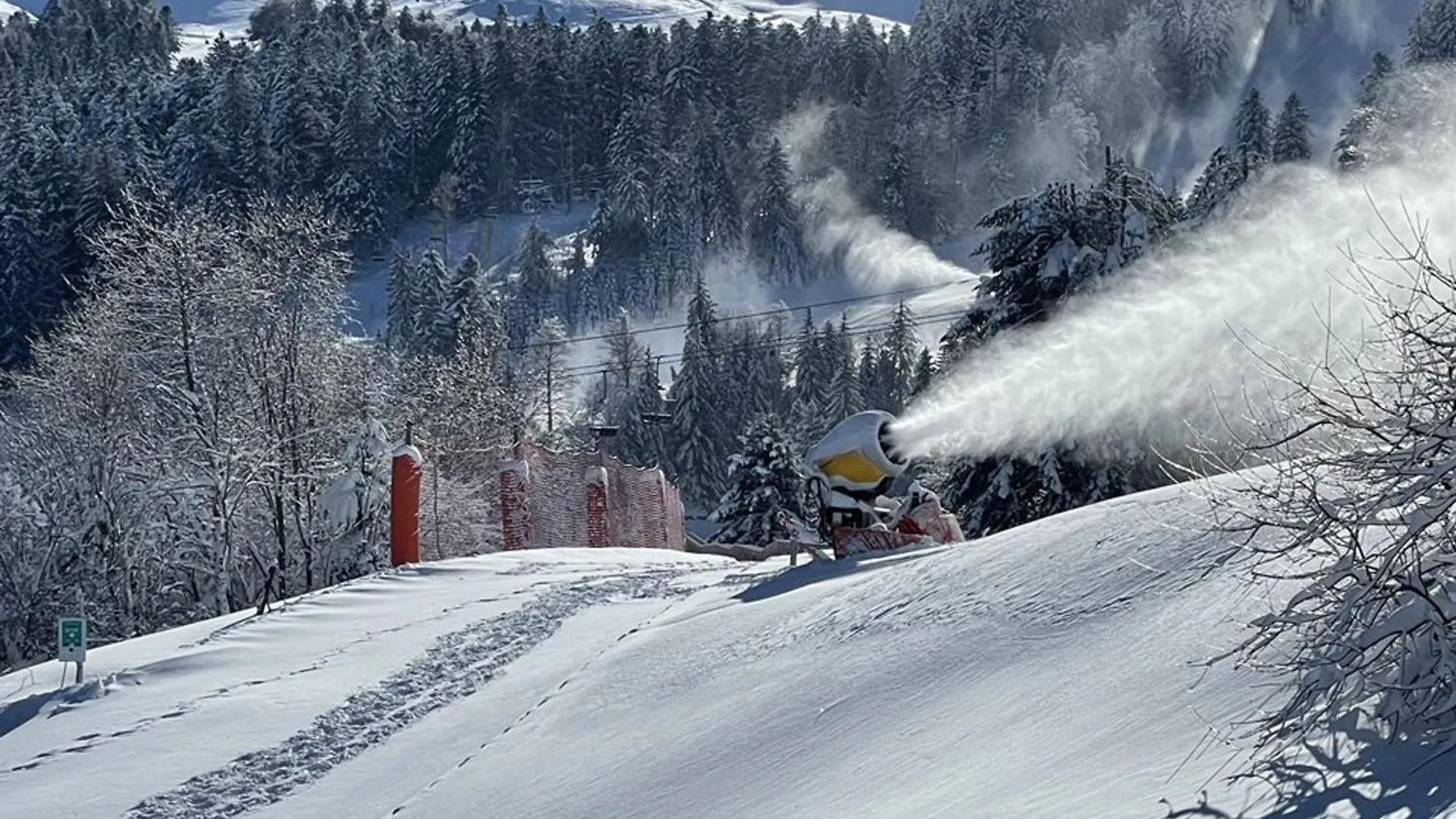 Charmant Studio Avec Balcon, Au Pied Des Pistes Et Commerces - Fr-1-787-24 Laveissière Lägenhet